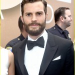jamie-dornan-amelia-earner-2015-golden-globes-03